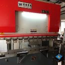 []工厂出售两台机器